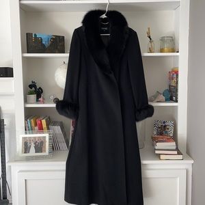 Ellen Tracy size 10 black fur collar/cuff full length coat